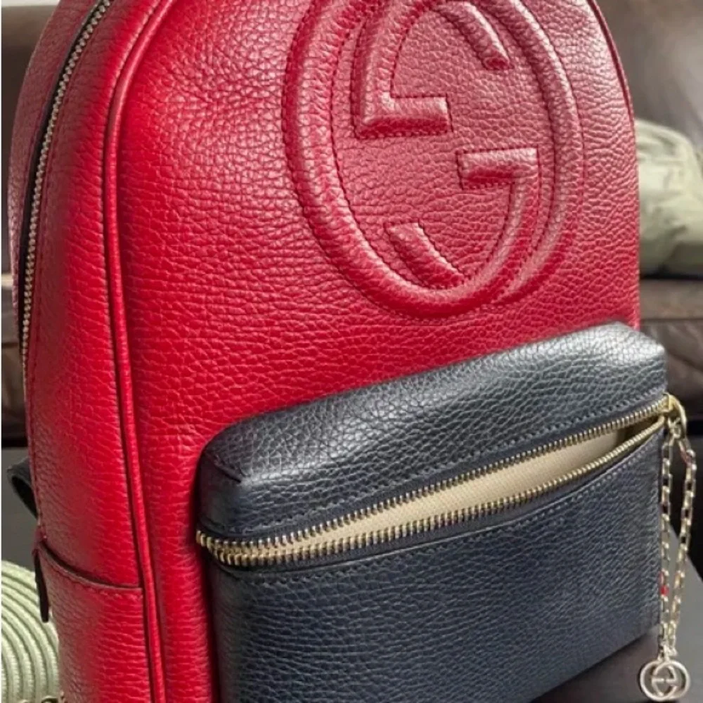 Gucci Red and Black Leather soho Backpack - authentic - Rank AB